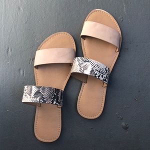 Summer sandals